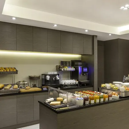 Bw Premier Collection Le Saint Antoine Et 4*